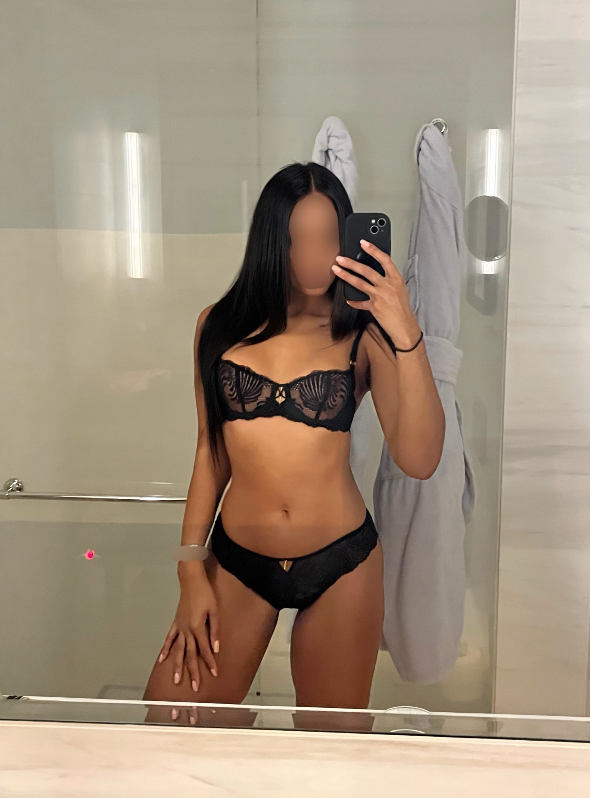 Morgan Rae candid selfie